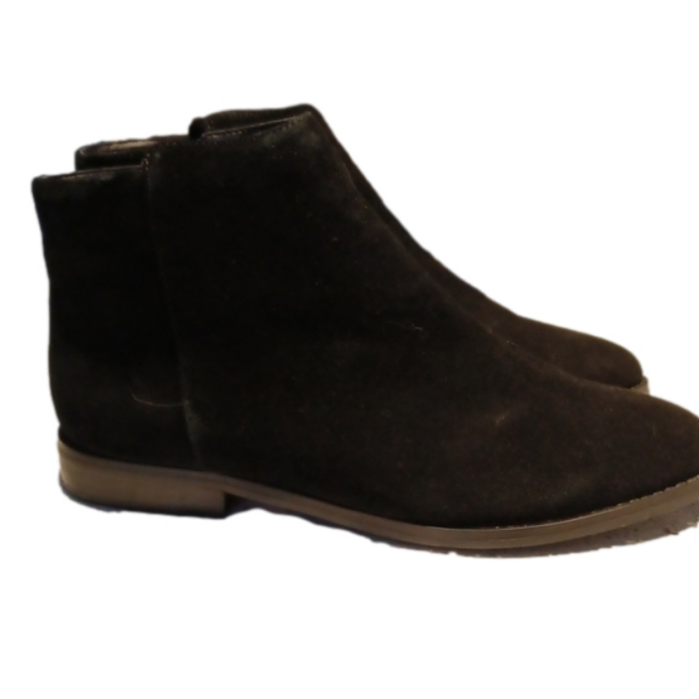Le Chateau NWT Women's Size 8 (Eur 38) Black Suede Ankle Boots - Picture 2 of 11